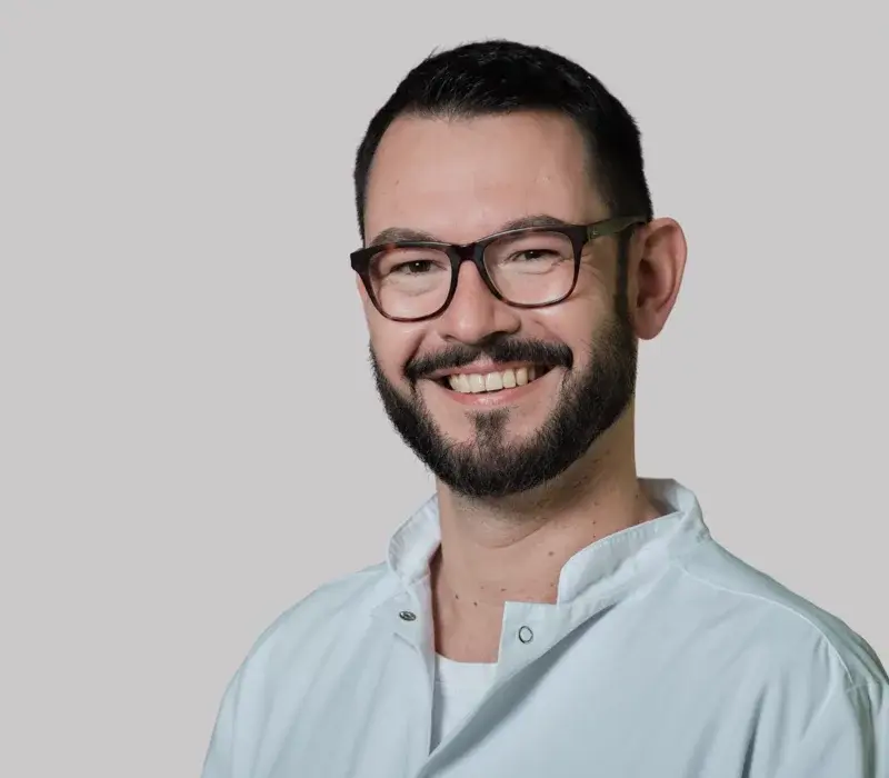 Dr. med. Jonathan Hartmann